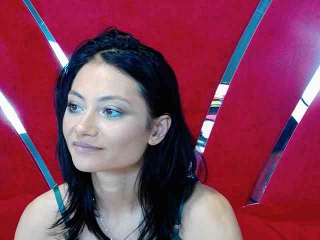MayaLeey