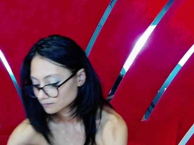 MayaLeey webcam