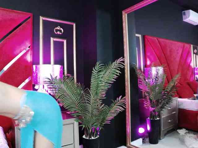 MayaLeey