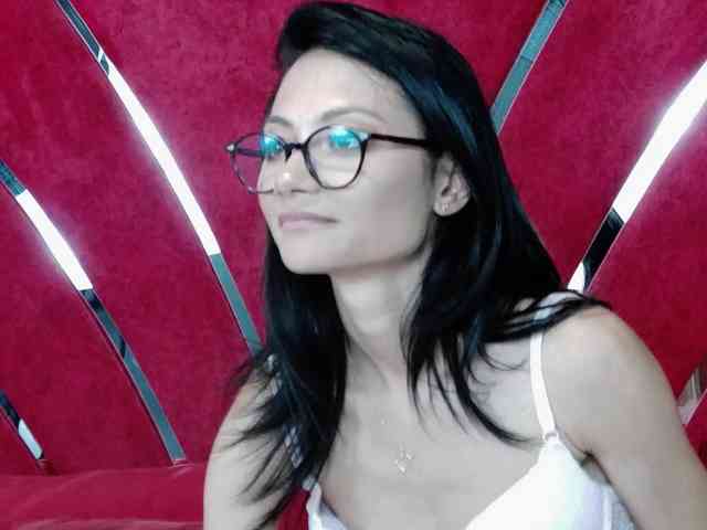 MayaLeey webcam