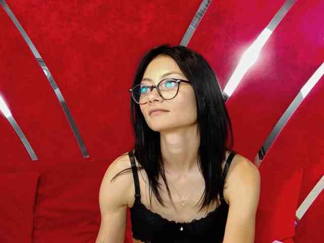 MayaLeey webcam