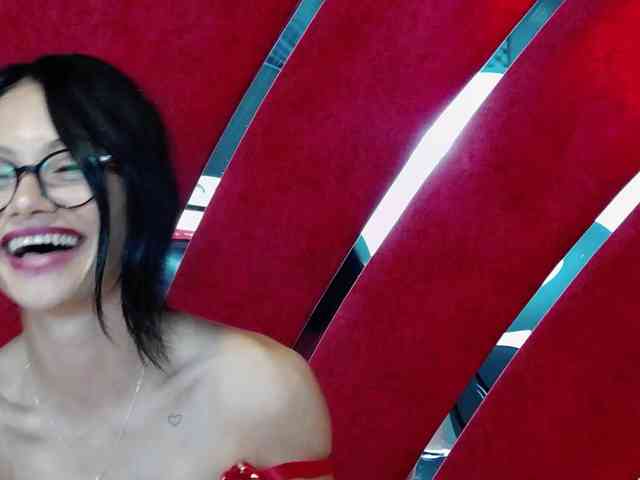 MayaLeey webcam