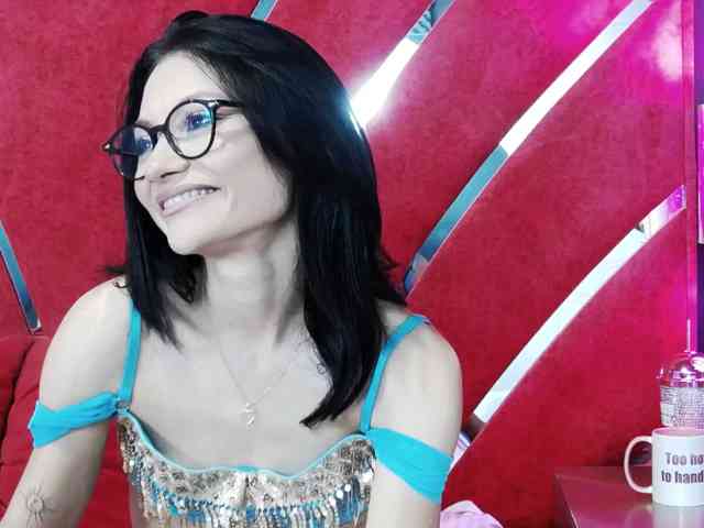 MayaLeey