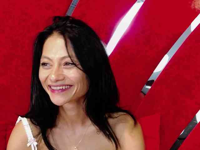 MayaLeey webcam