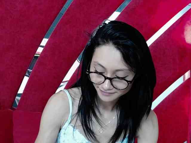 MayaLeey webcam