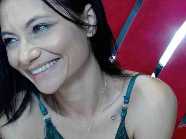 MayaLeey