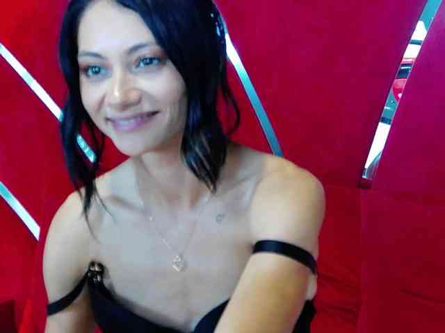 MayaLeey webcam
