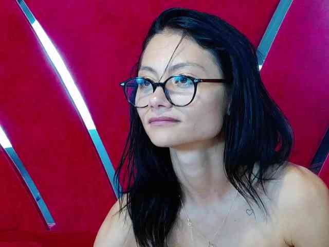 MayaLeey webcam