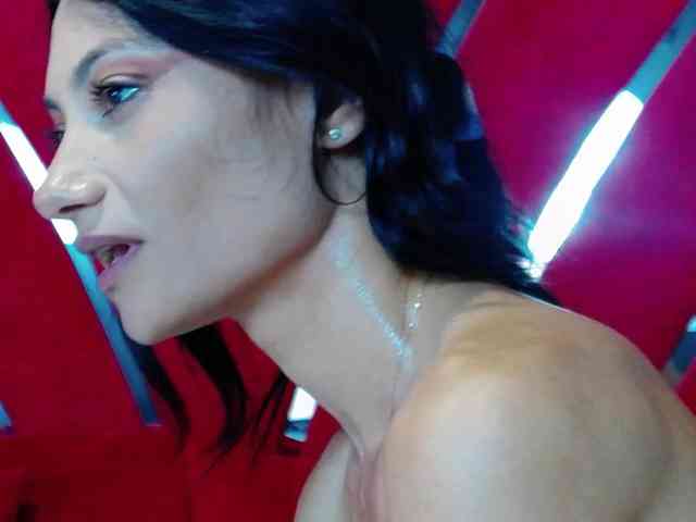 MayaLeey