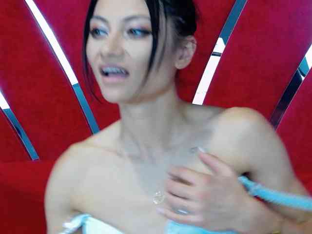 MayaLeey