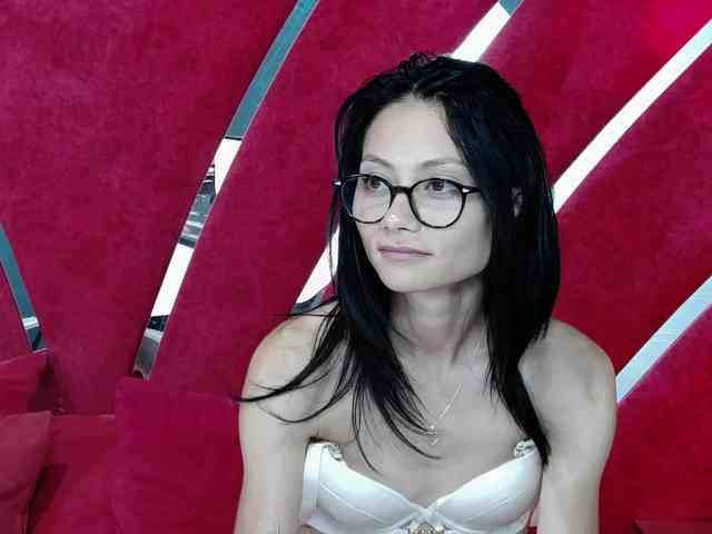 MayaLeey webcam