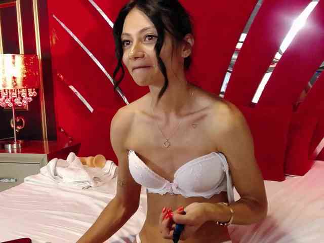 MayaLeey webcam