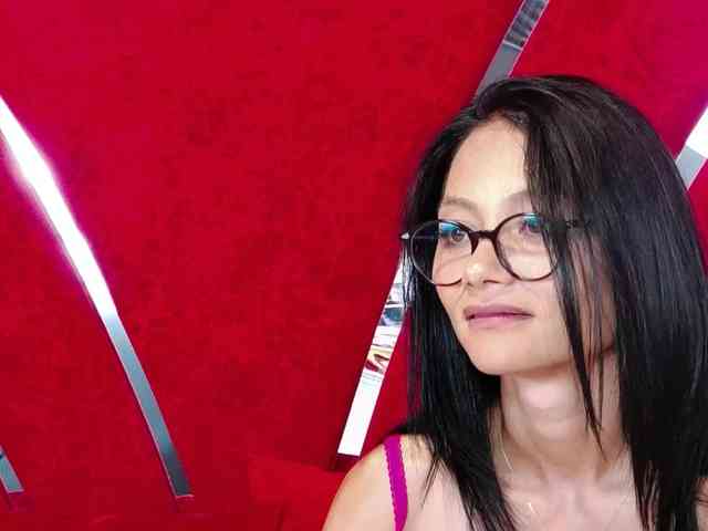 MayaLeey webcam