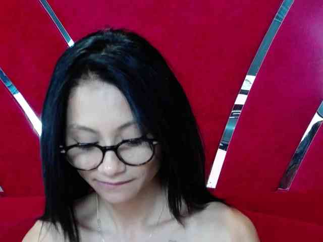 MayaLeey webcam
