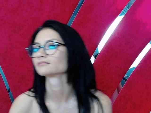 MayaLeey