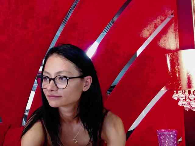 MayaLeey webcam