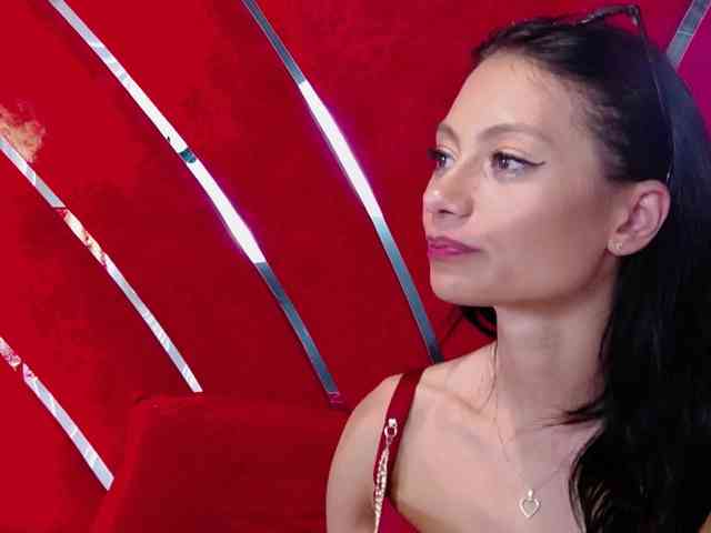 MayaLeey Live Webcam on BongaCams