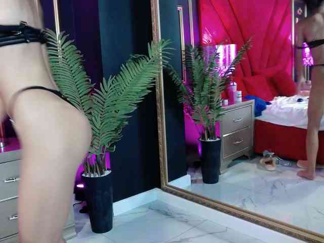 MayaLeey