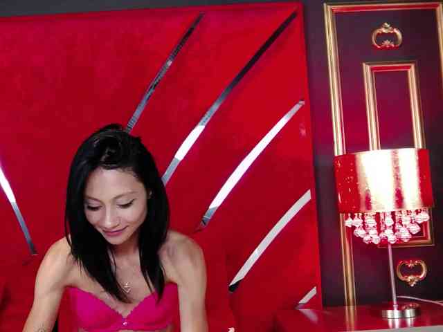MayaLeey webcam
