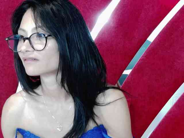 MayaLeey webcam