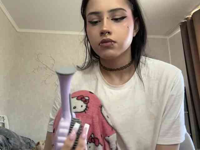 Model: ArlaReily