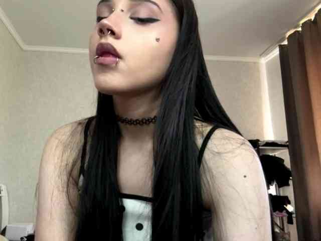 Model: ArlaReily