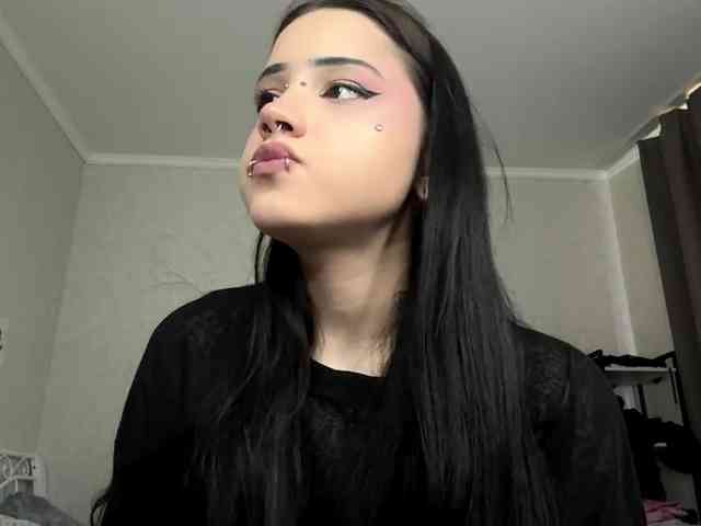 Model: ArlaReily