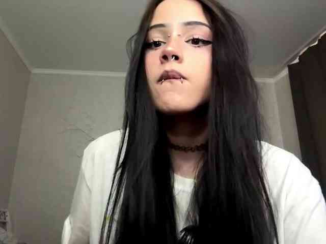 Model: ArlaReily