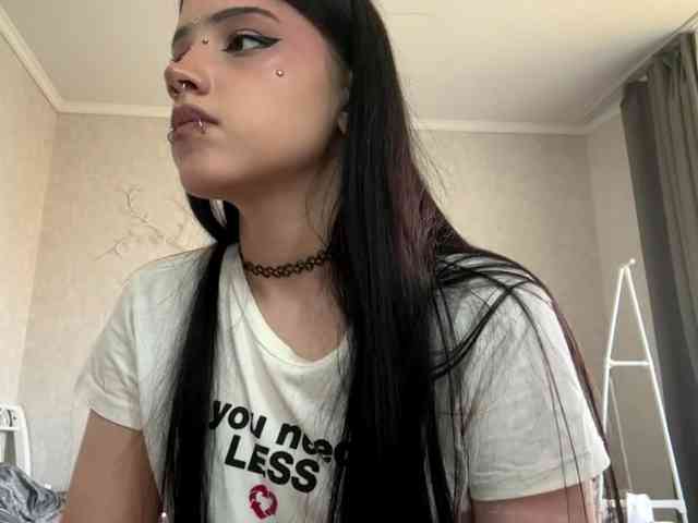 Model: ArlaReily