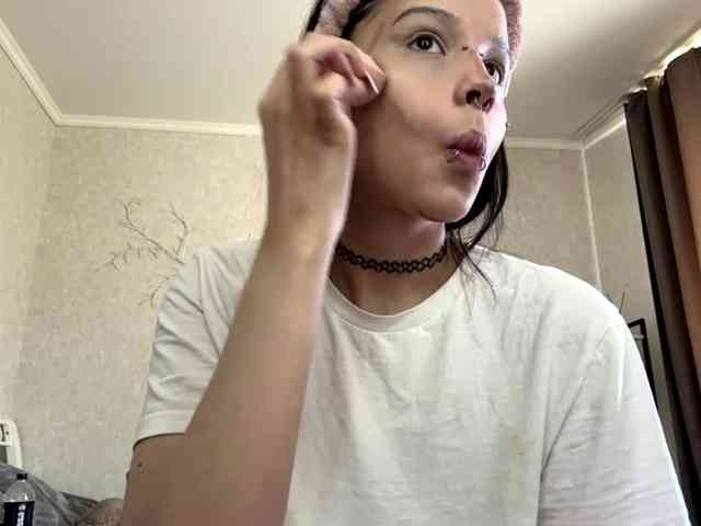 Model: ArlaReily