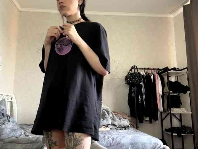 Model: ArlaReily