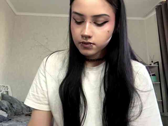 Model: ArlaReily