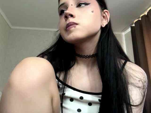 Model: ArlaReily