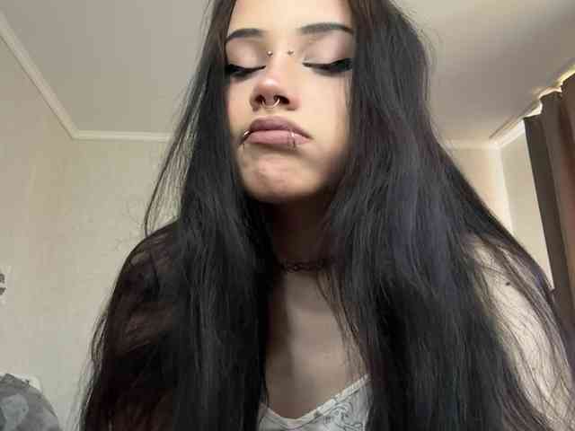 Model: ArlaReily
