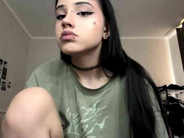 Model: ArlaReily