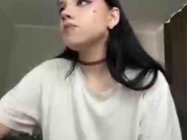 Model: ArlaReily