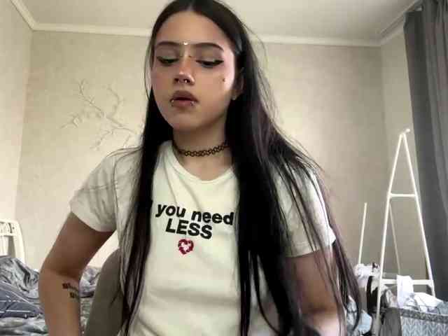 Model: ArlaReily