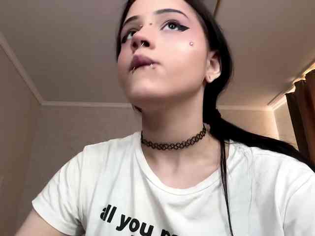 Model: ArlaReily