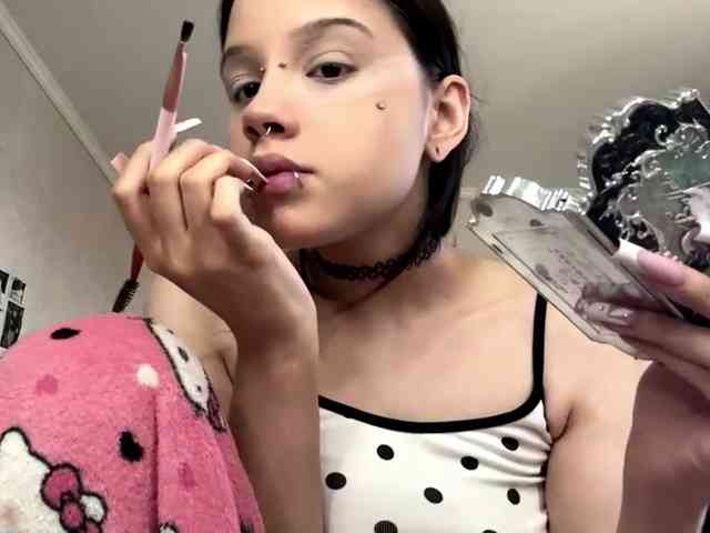Model: ArlaReily