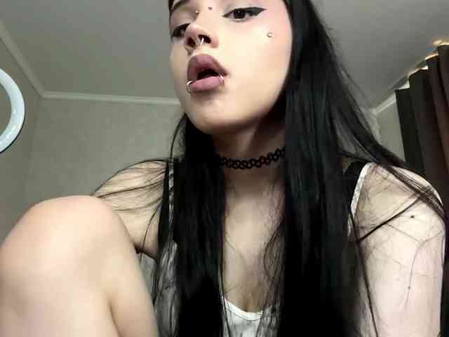 Model: ArlaReily