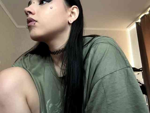 Model: ArlaReily