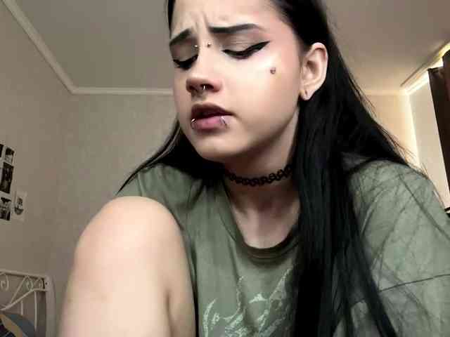 Model: ArlaReily
