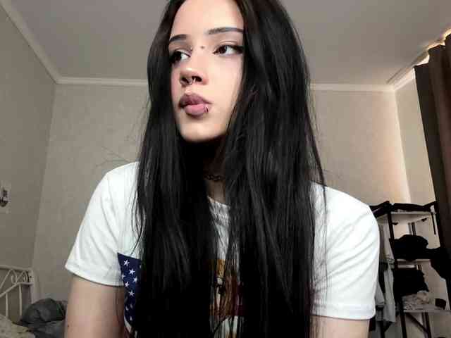 Model: ArlaReily