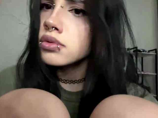 Model: ArlaReily