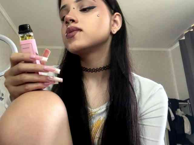 Model: ArlaReily