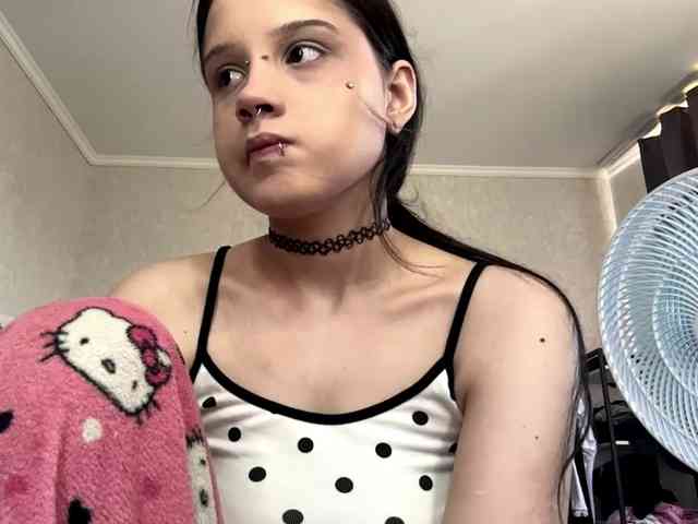 Model: ArlaReily