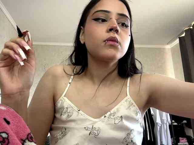 Model: ArlaReily