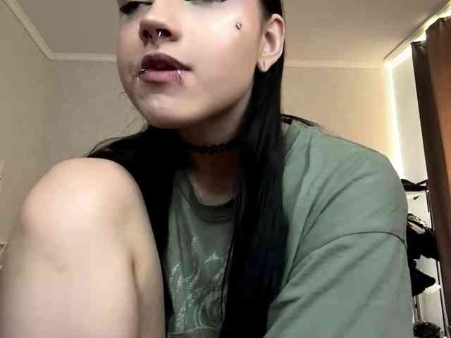 Model: ArlaReily