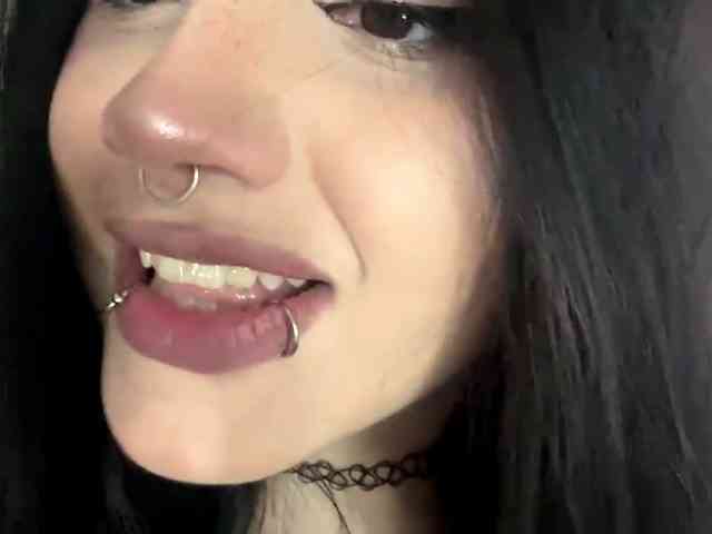 Model: ArlaReily
