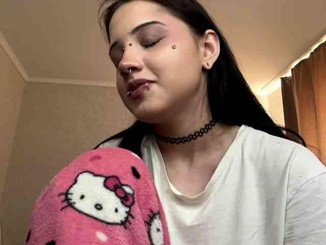 Model: ArlaReily